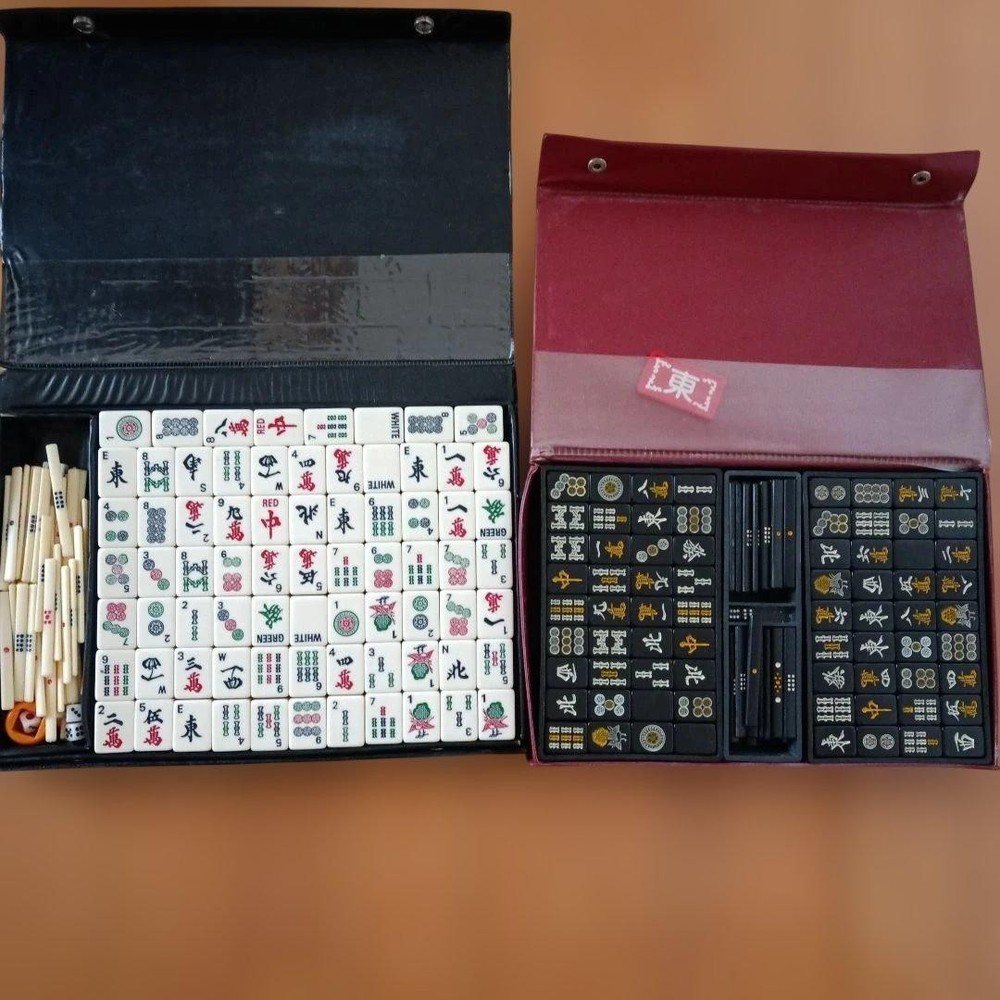 mahjong set