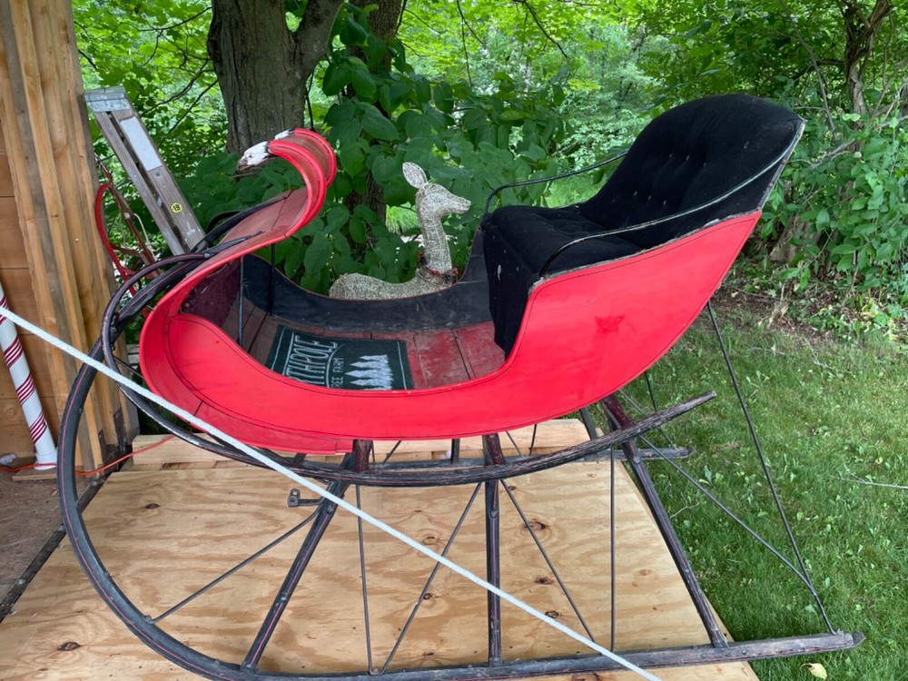 1830's Eagle Cutter Sleigh (serious inquiries only)