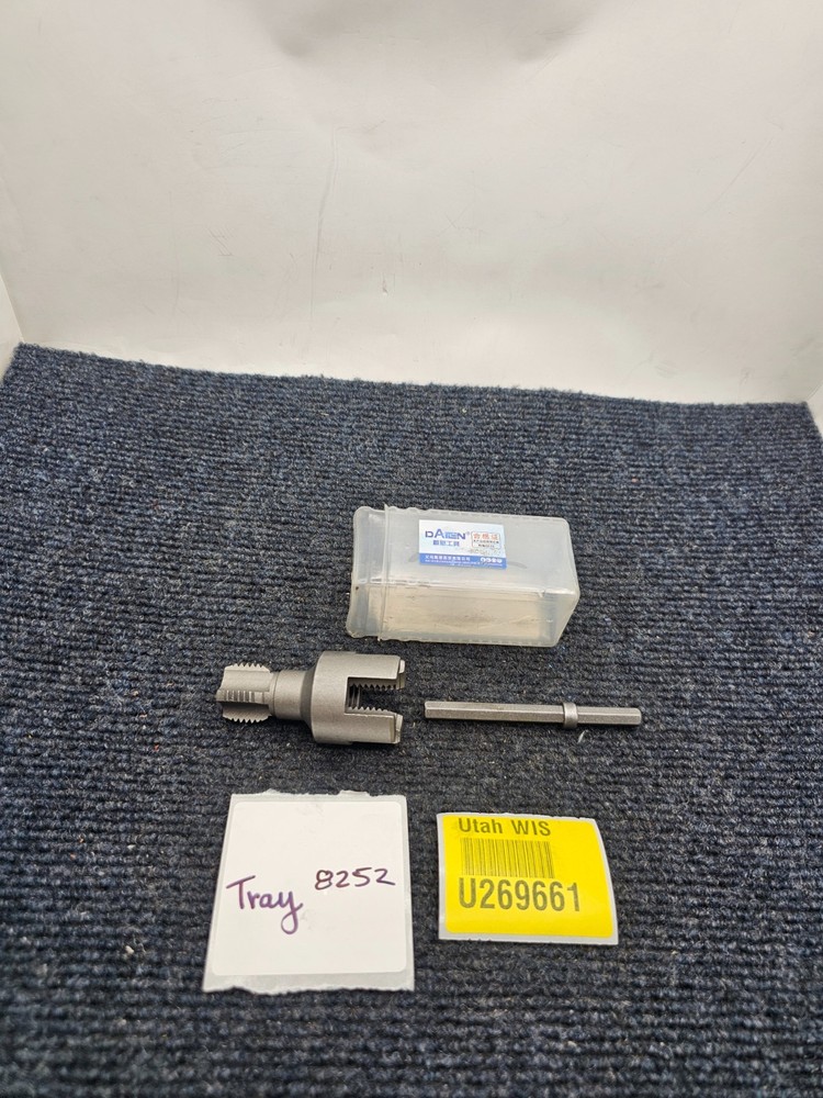 DAIEN QC01 PVC Pipe Internal And External Thread Tool