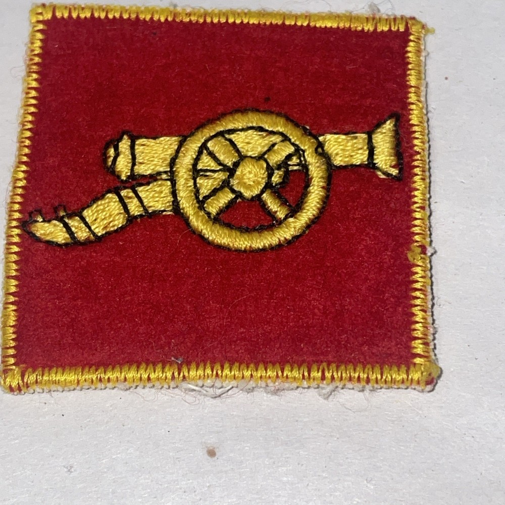 Kuwait Army Artillery Corps Shoulder Patch, Cannon Facing Right