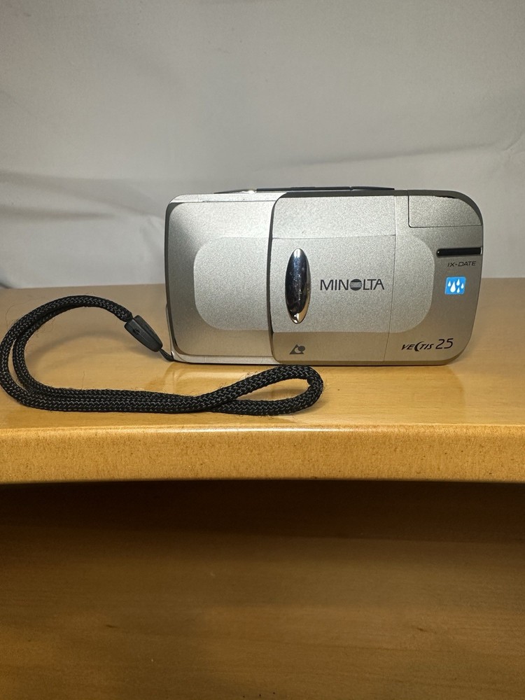 MINOLTA VECTIS 25 POINT & SHOOT CAMERA