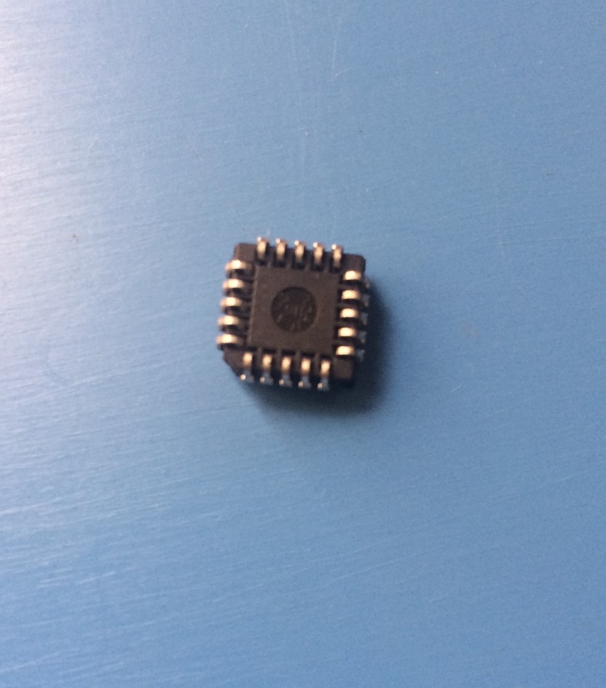 PALCE16V8H-15JC/4 AMD IC SPLD Simple E²PLD Programmable Array Logic 20 PIN PLCC