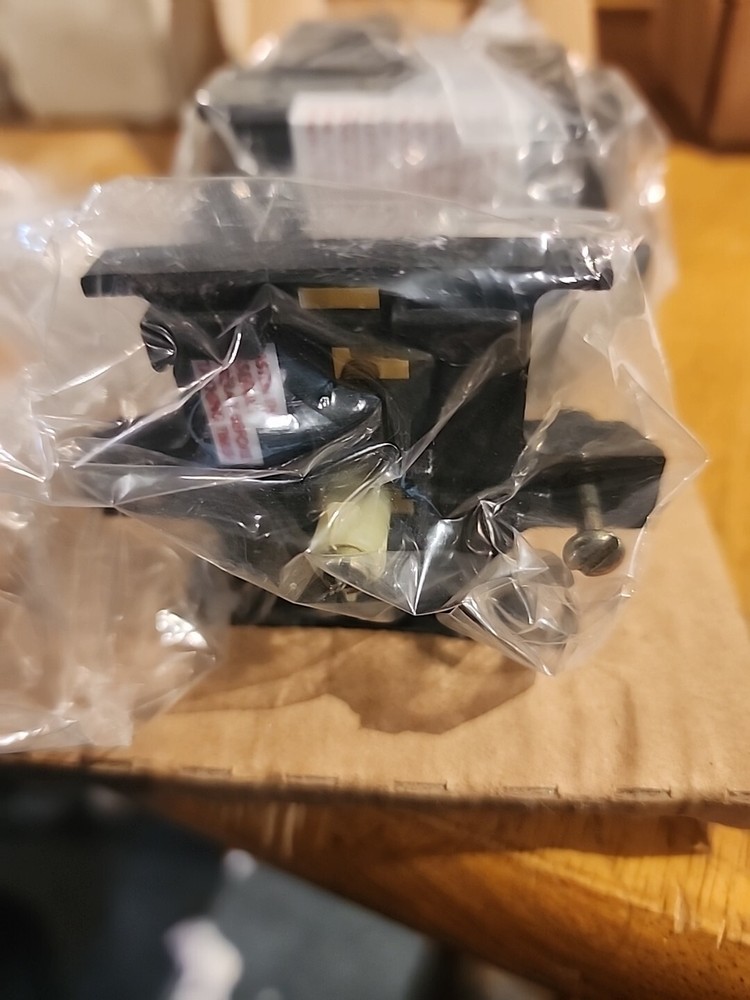 NEW SQUARE D 8501XTE1 SER. A, TIMER ATTACHMENT ON DELAY, TIMER RANGE 0.2-60 SEC