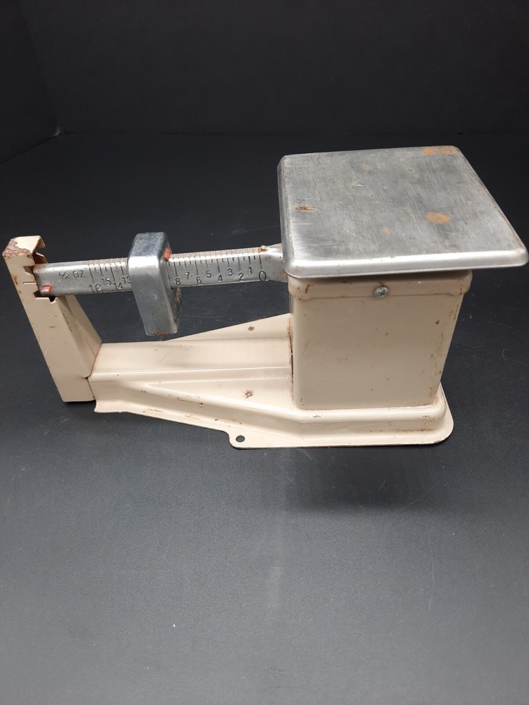 Vintage 1982 USPS Metal 16 Oz Postage Scale