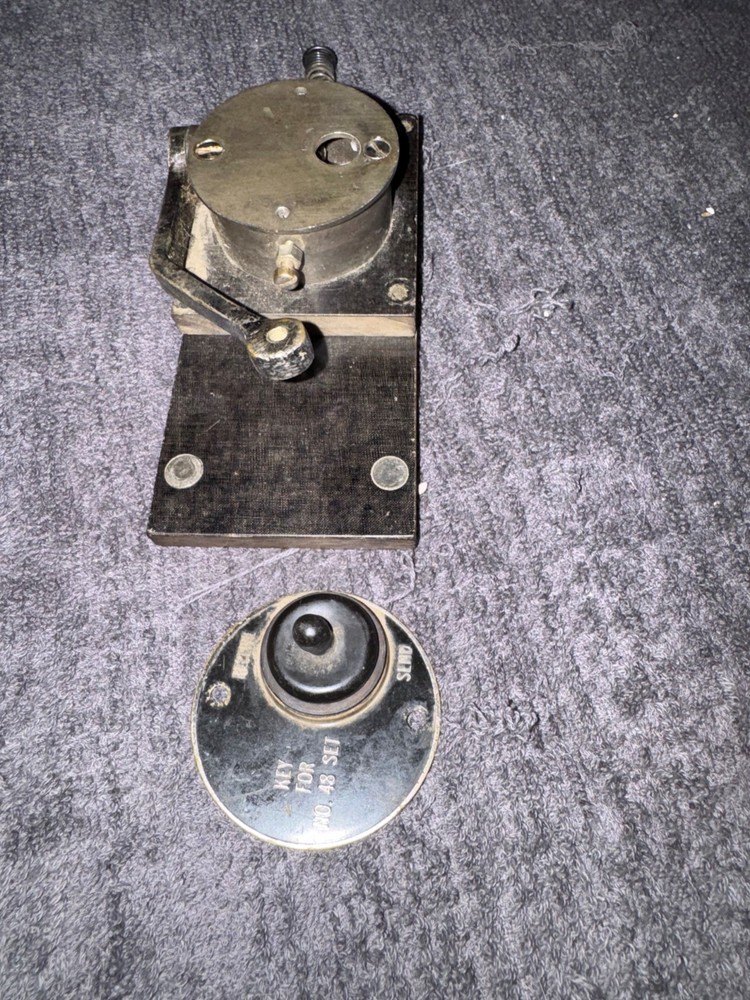 WW2 British Manpack Radio ham Transceiver Morse Code Telegraph Key Flameproof
