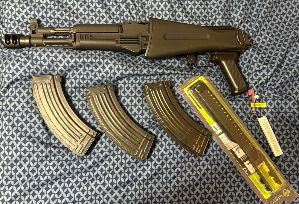 Airsoft AEG E&L AK104 brand new