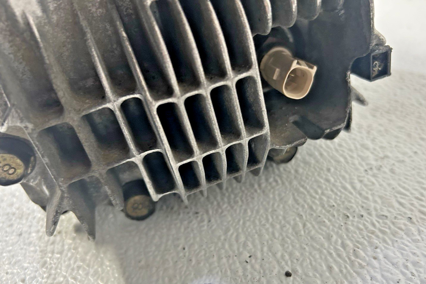 2006-2007 Subaru B9 Tribeca 3.0 rear diff 3.58 differential XX carrier oem