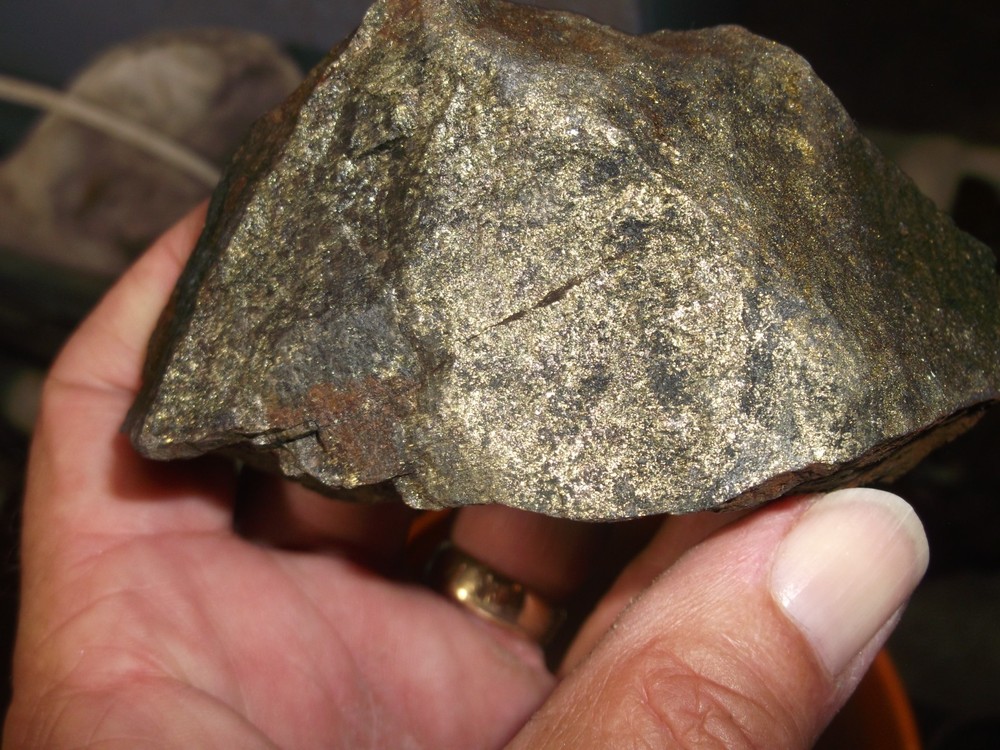 Gold, silver, copper, 544 grams samples ,ore high grade .