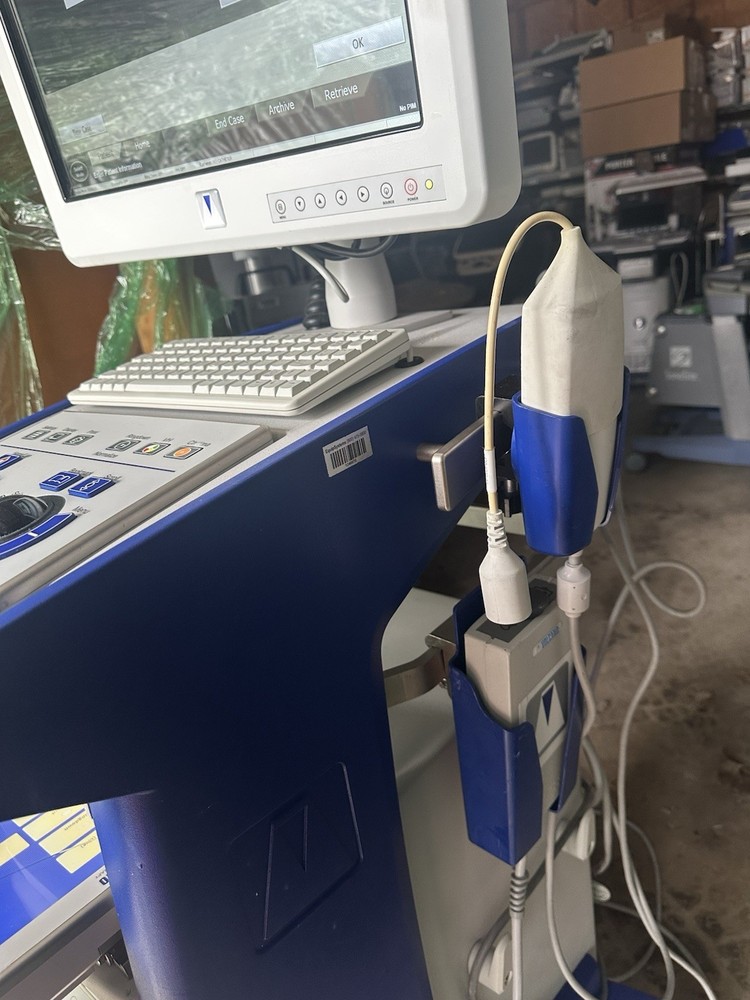 PHILIPS Volcano Core Mobile IVUS Imaging System.