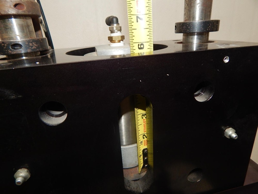 TABLE TOP PNEUMATIC PRESS FOR PRODUCTION ASSEMBLY M3839