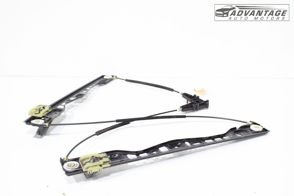 2017-2024 FREIGHTLINER CASCADIA 126 FRONT RIGHT SIDE DOOR WINDOW REGULATOR OEM