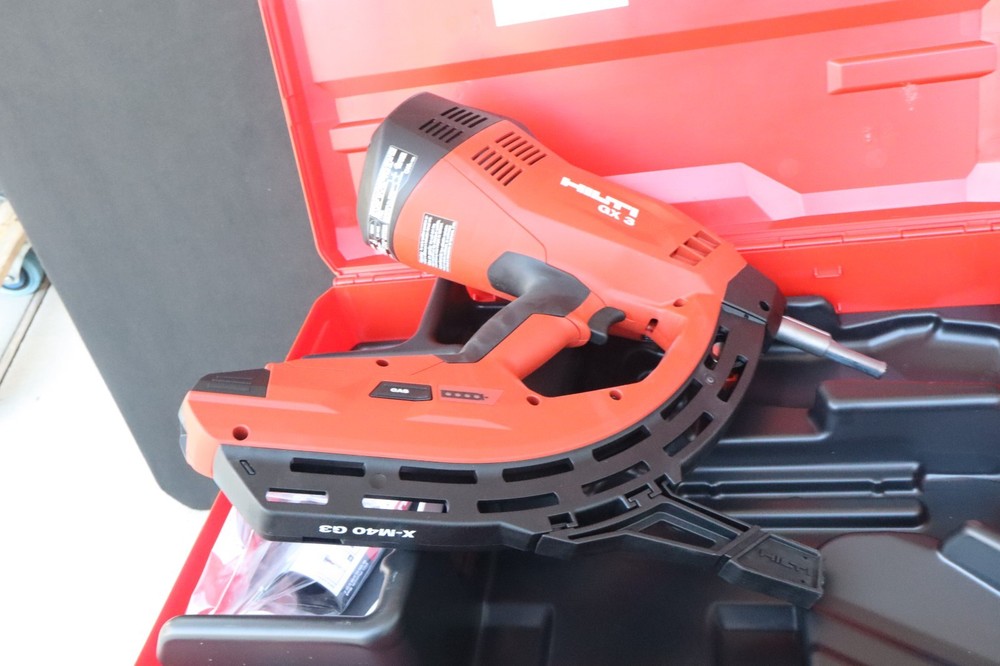 GX 3 Gas-actuated fastening tool