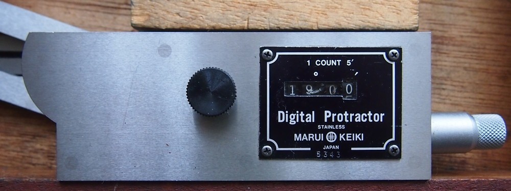 Marui Keiki Digital Protractor DP-601 1 DIV=5' Set
