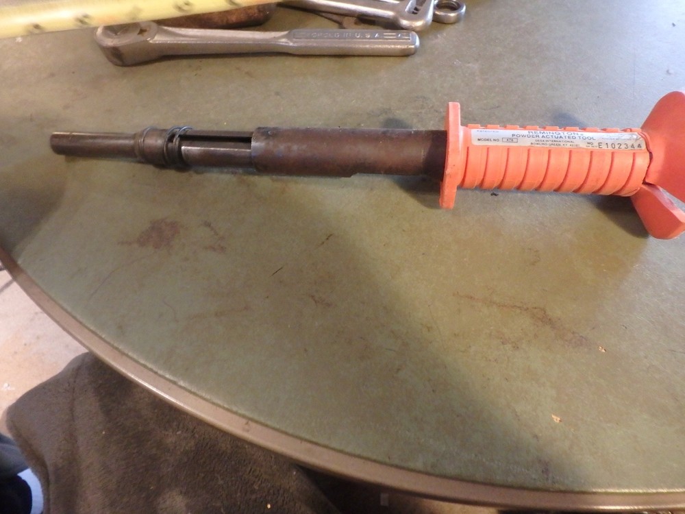 4x-   REMINGTON Powder actuated tool model 476