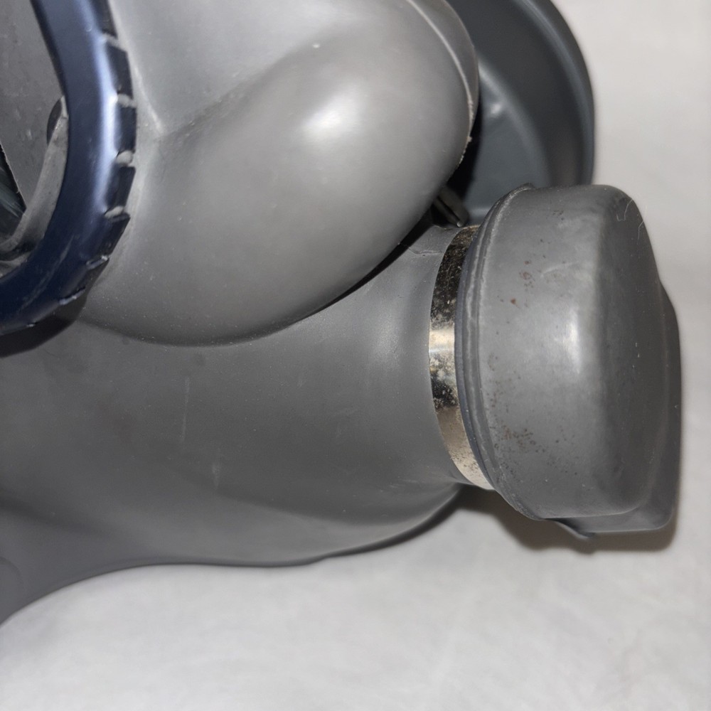 EUC Gas Mask Possibly Avon See Pics