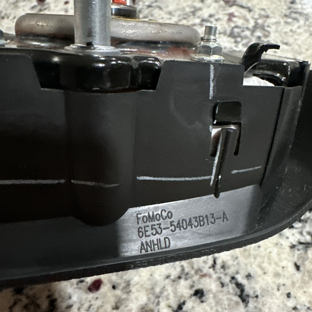 Driver Inflator Module - Ford (8E5Z-54043B13-AB)