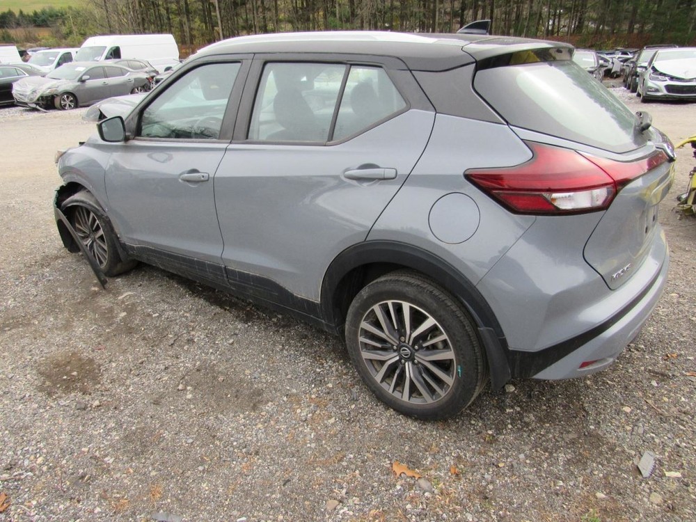 KICKS 2021 Glove Box 1009785