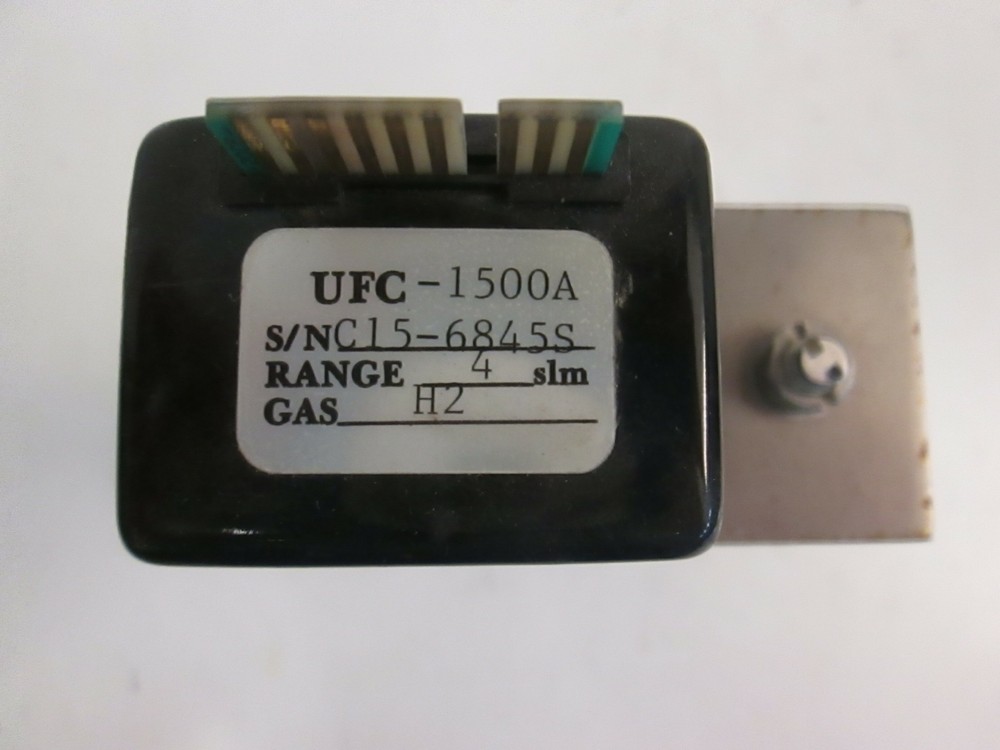 Unit UFC-1500A Mass Flow Controller, Gas, H2, 4 SLM