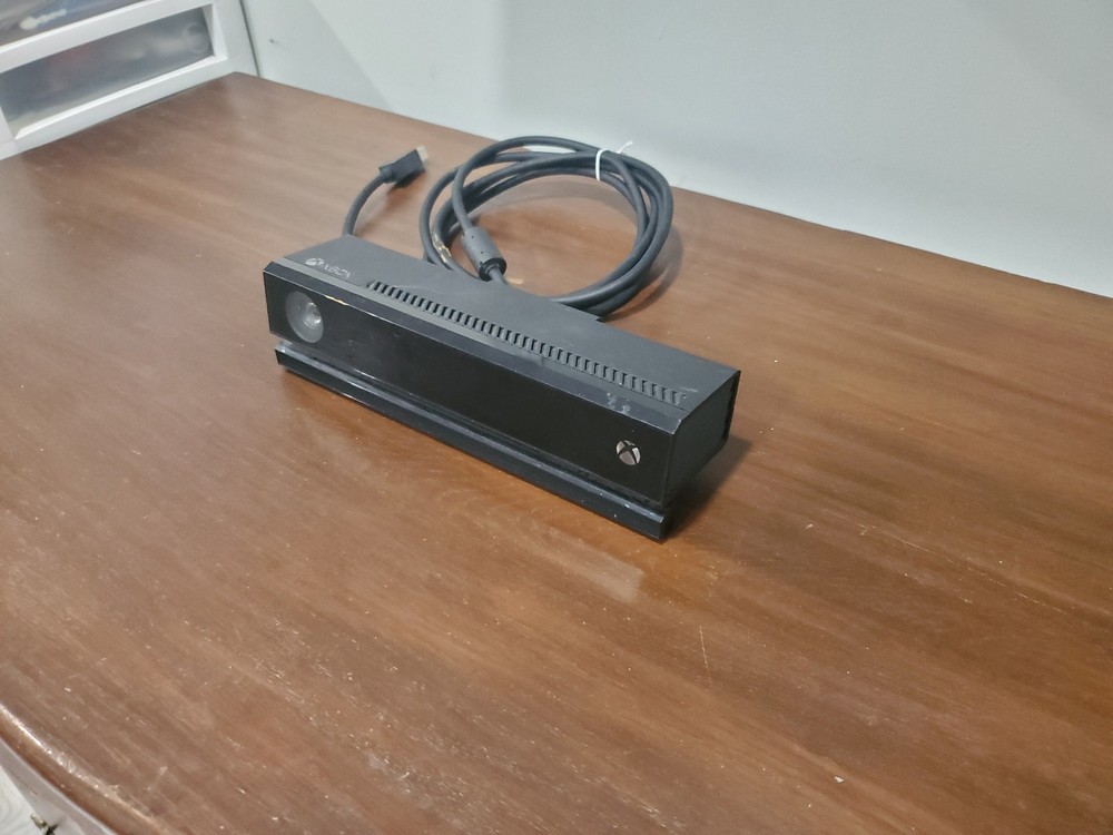 Microsoft Xbox One Kinect Sensor Bar - Black, Model 1520 [Used]