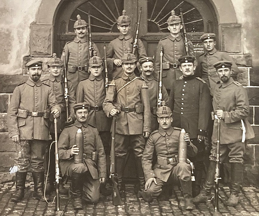 WW2 GERMAN LEADER'S WW1 - 16TH BAVARIAN RES. INF. REGT. IN MUNICH PHOTO POSTCARD