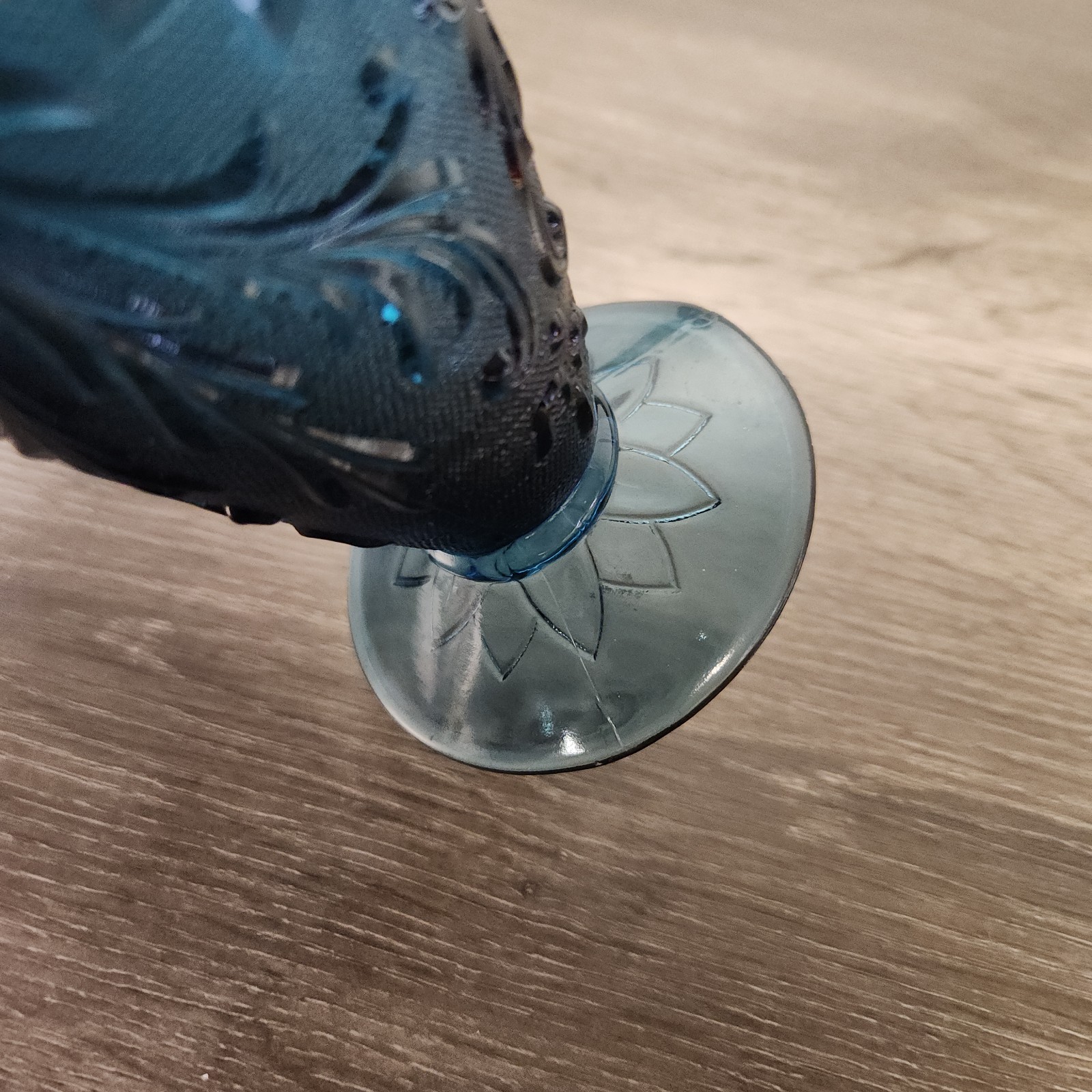 Indiana Glass Tiara Sandwich Bicentennial Colonial Blue Iced Tea Footed Tumbler