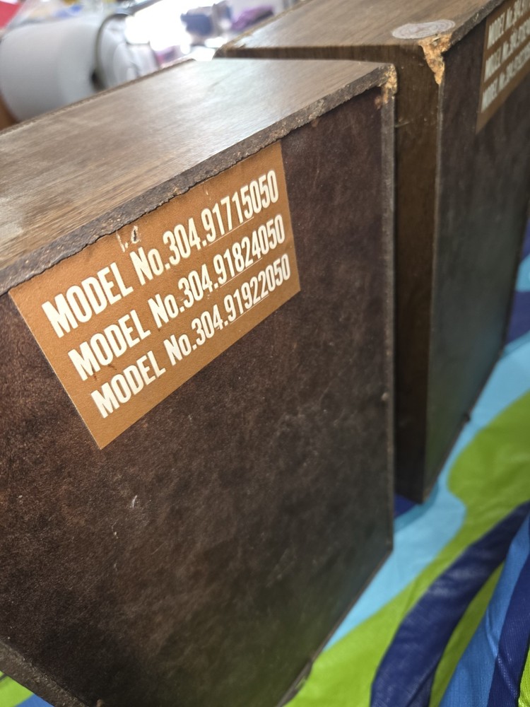 Vintage Speakers. Untested. See Pics.