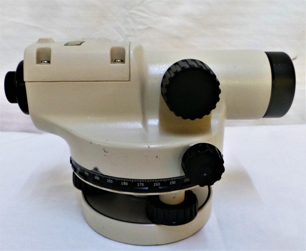 NIKON AC-2s AUTOMATIC LEVEL-360 Degree Surveying Instrument.