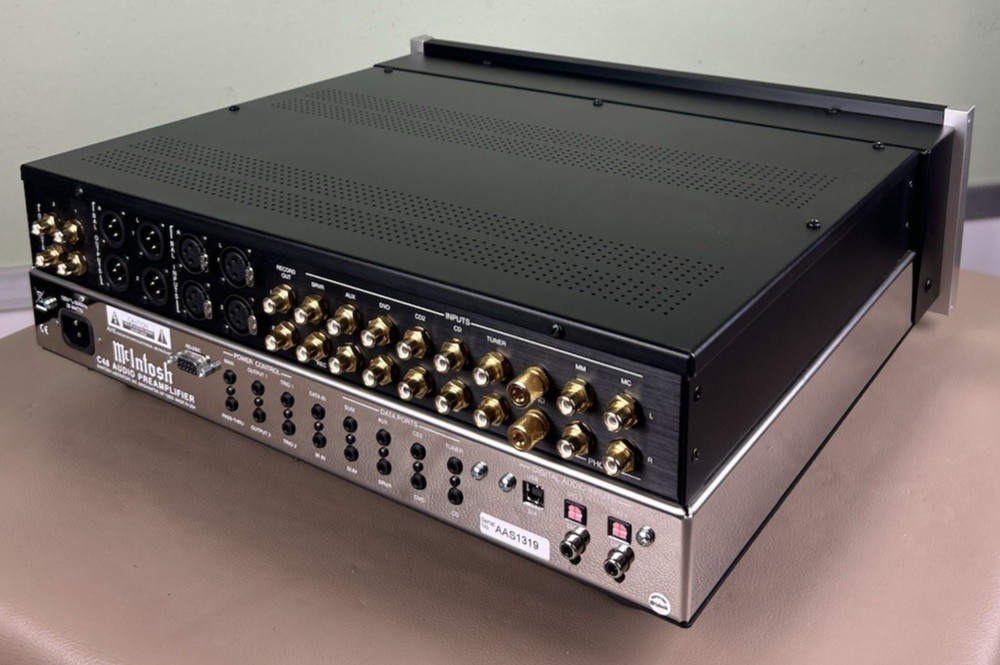 MCINTOSH C48 STEREO PREAMPLIFIER BOX NICE