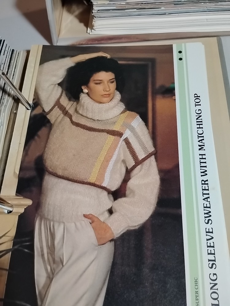 ESSENTIAL KNITTING PATTERN BOOKS Mainly Sweater Patterns