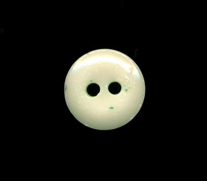 One Antique Button Uncommon Green China Stencil Pattern #7