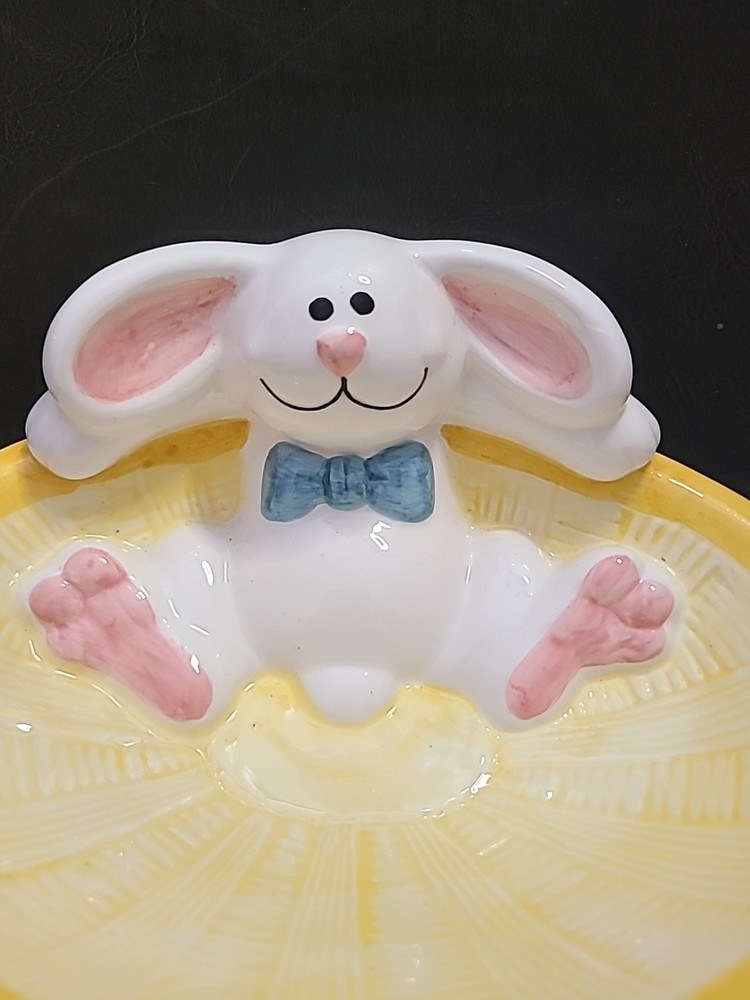 Vintage Ceramic Eater Bunny Candy Dish