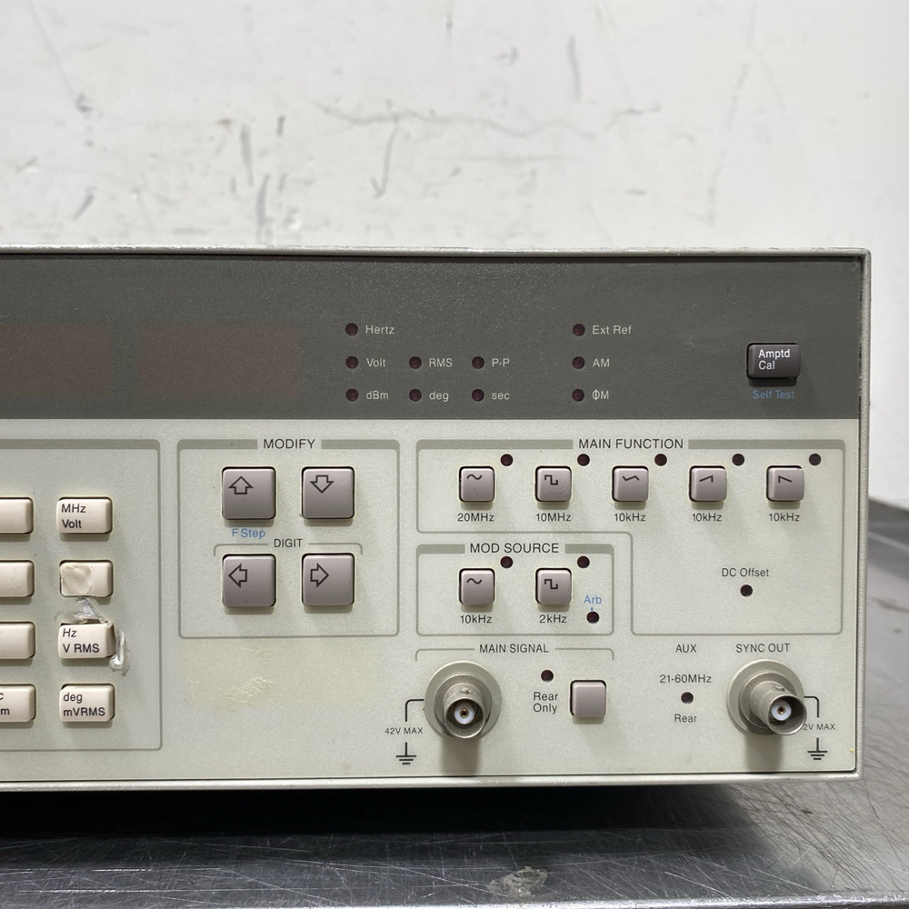 HP 3325B HP Synthesizer Function Generator