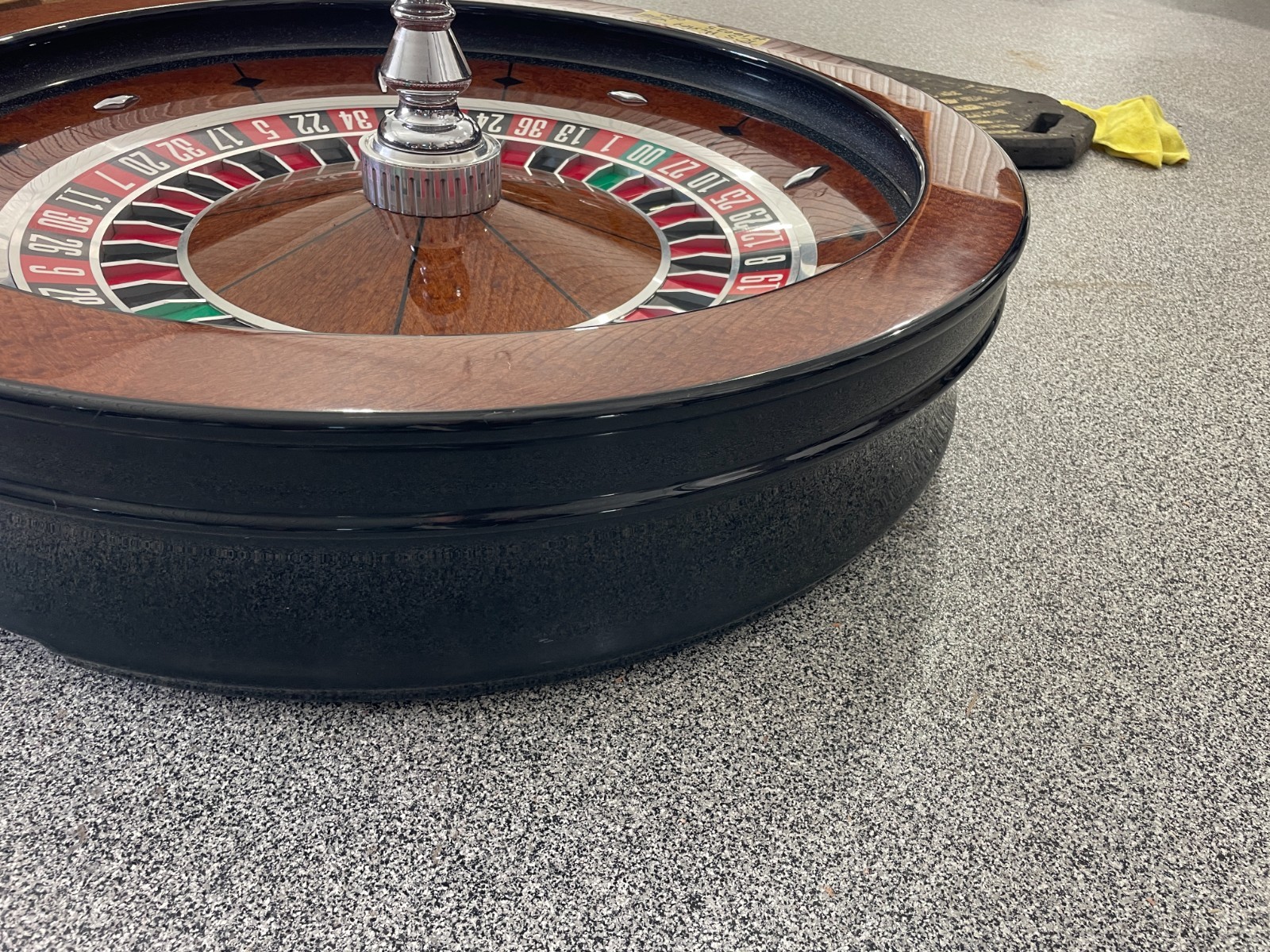 Roulette Wheel 32" TCS John Huxley (shipping by freight) FREE #16025