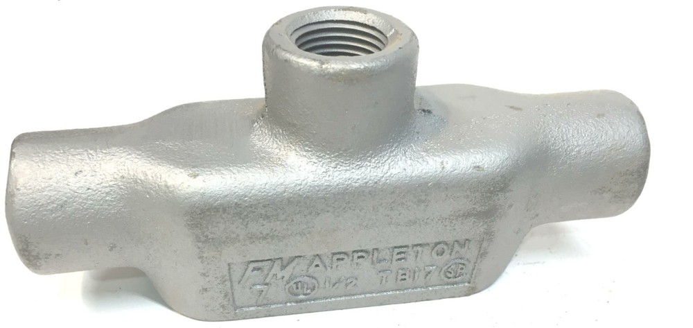 APPLETON TB17 Type TB Form 7 Threaded Conduit Body, 1/2 Inch NOS