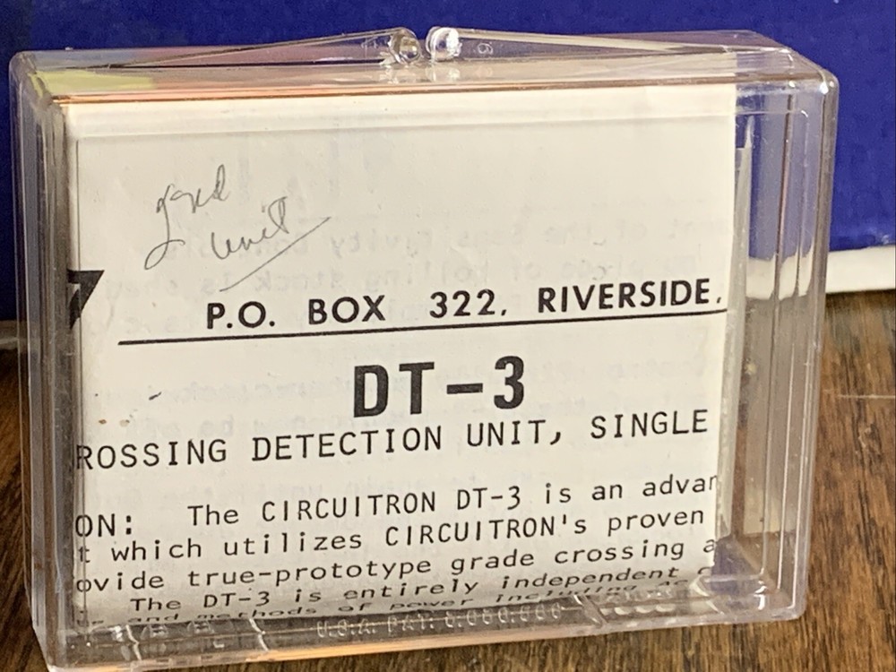 Circuitron 5203 HO DT-3 Grade Crossing Detector Single Direction
