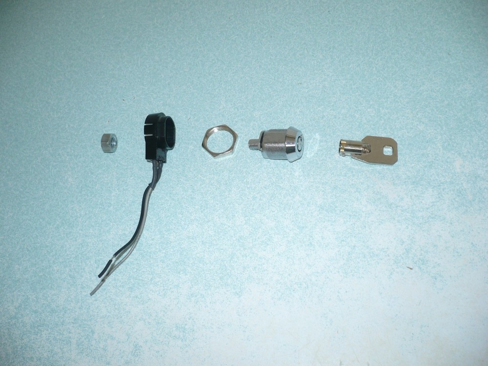PACHISLO SLOT MACHINE RESET SWITCH KIT WITH KEY FITS VARIOUS MACHINES