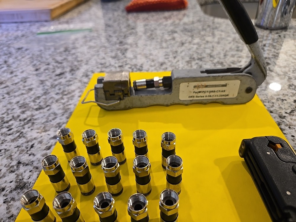 COMMERCIAL GRADE COMPRESSION TOOL CONNECTOR SPRING LOADED STRIPPER 20 CONNECTORS