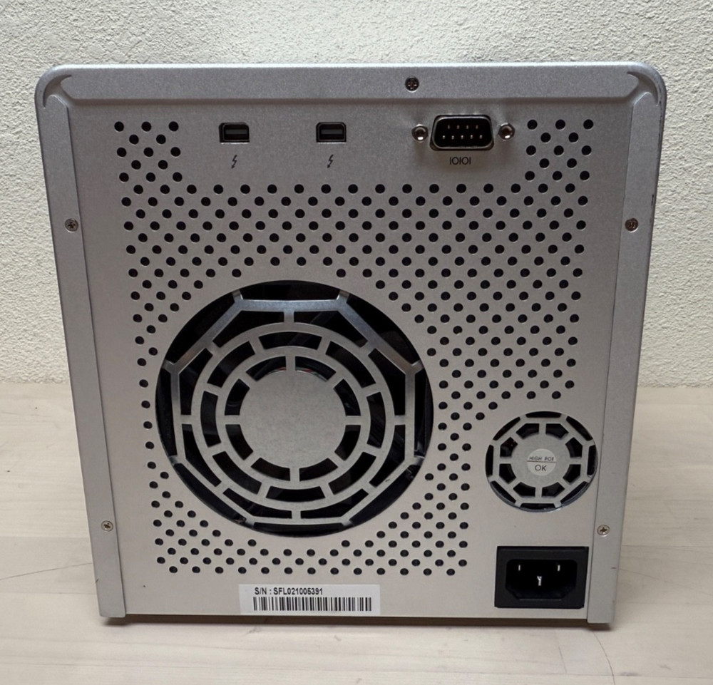 Promise Pegasus R4 4-Bay Thunderbolt RAID (4×2TB = 8TB) Storage Array
