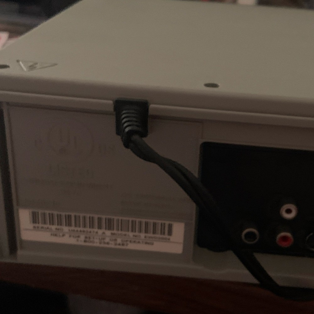 Emerson EWD2004 DVD VHS Player Recorder Combo Component Composite Audio Console