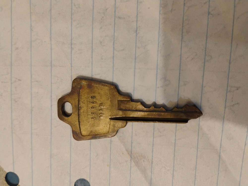 vintage Craftsman tool box key.
