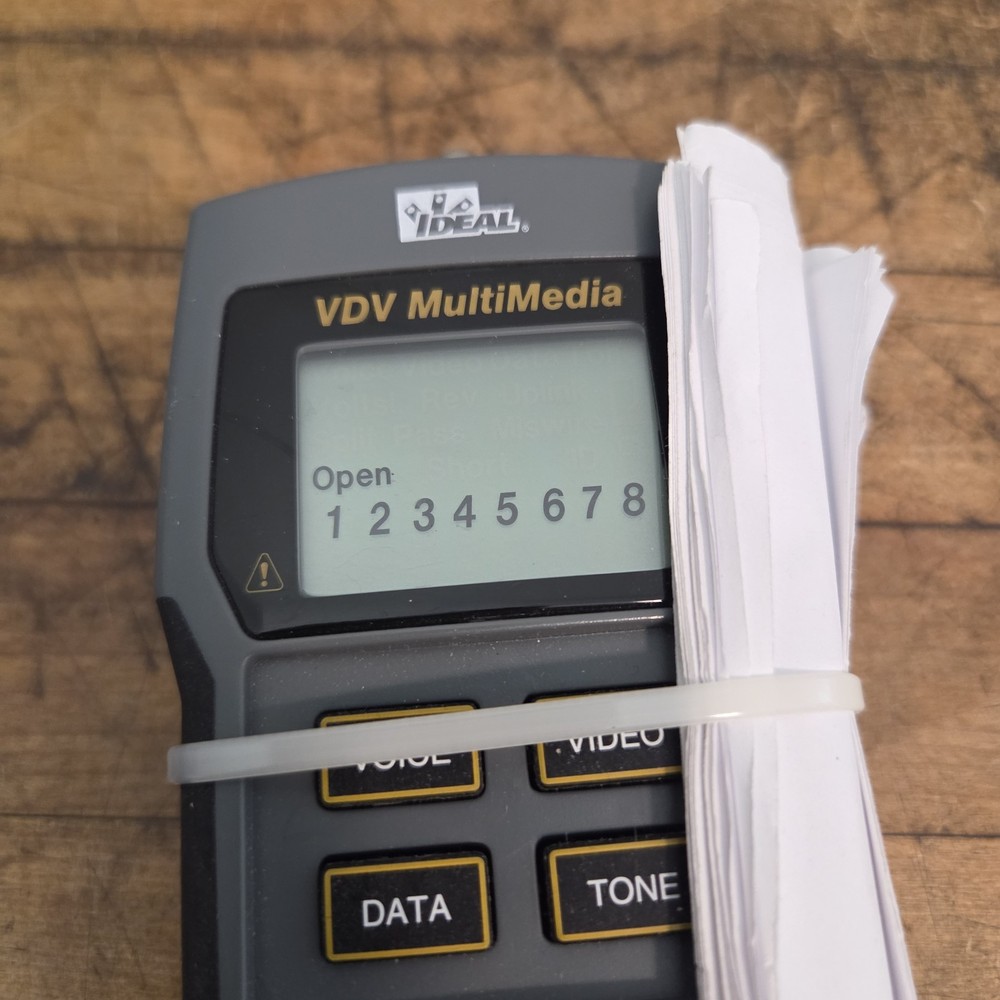 ideal VDV Multimedia Cable Tester Working