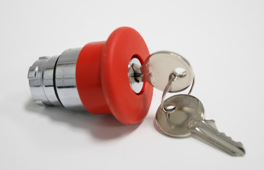 RB2BS14 22.5mm Red 40mm Mushroom Latching Key Release E-Stop Pushbutton RB2BE102