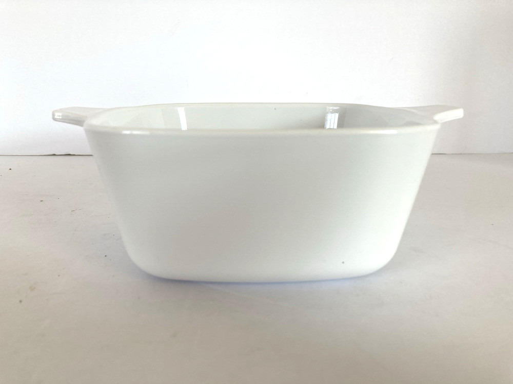 VTG Corning Ware Solid White 700 ml P-43-B Casserole Dish NO LID EUC