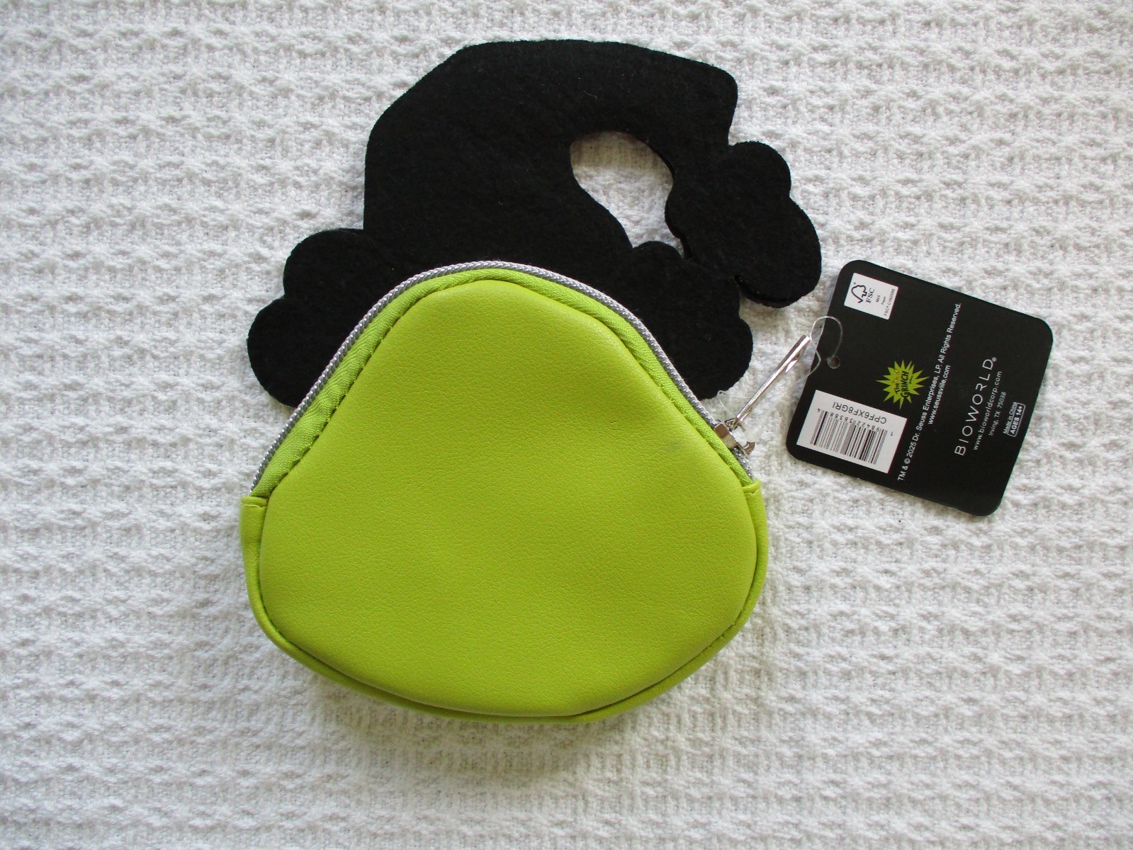 Dr. Seuss The Grinch Small Zip Coin Purse New 6.5" Bioworld