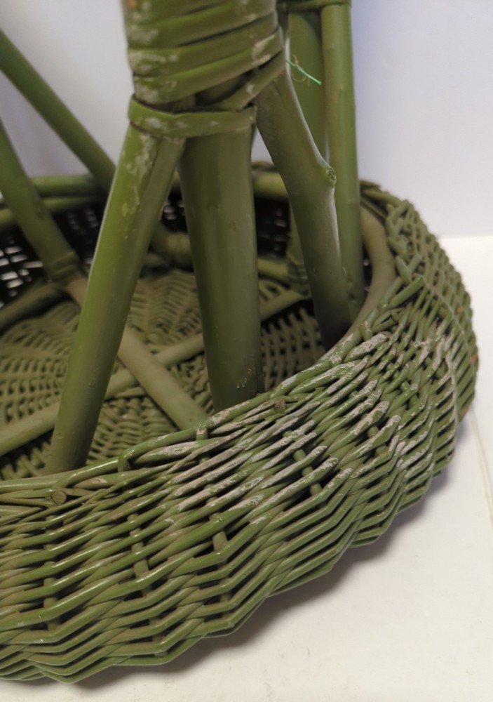 Vintage Round Wicker Stool - Green