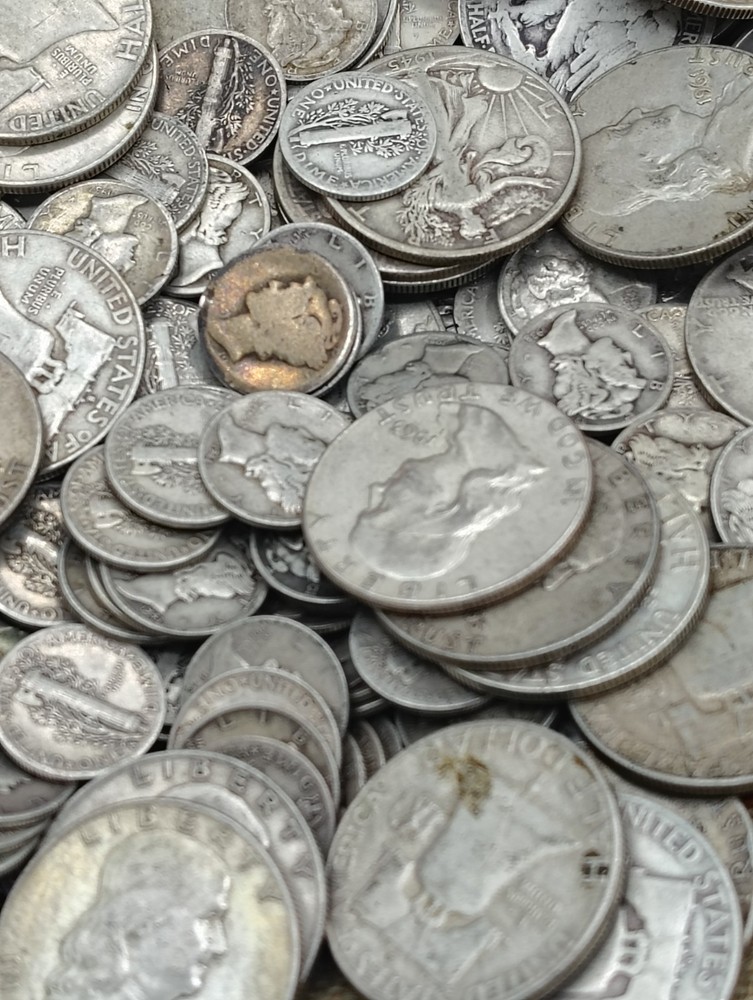 FIVE DOLLARS FACE VALUE 90% JUNK SILVER 001232