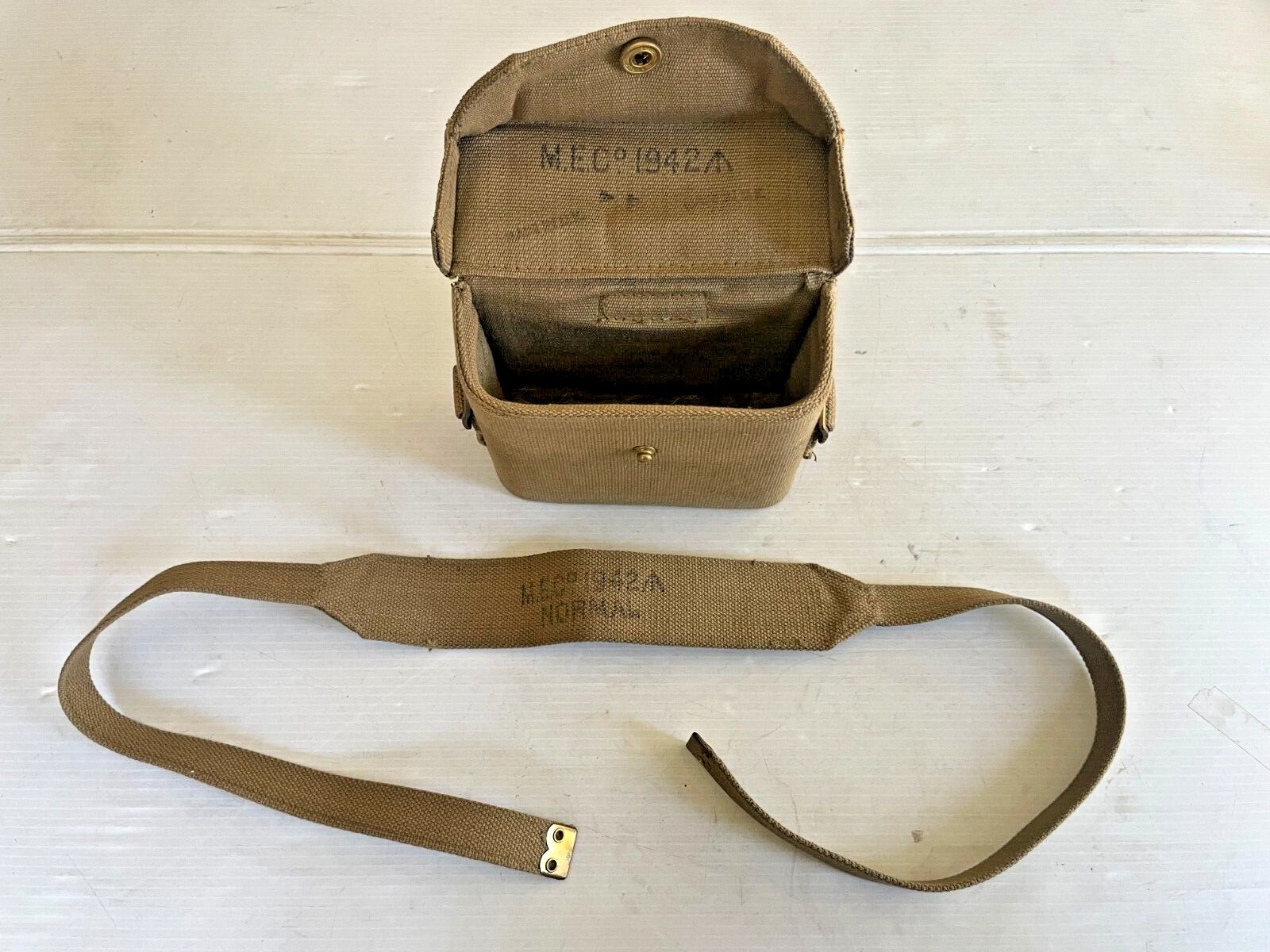 EXCELLENT CONDITION BRITISH CANVAS WW2 P37 BINOCULAR CASE (1942)