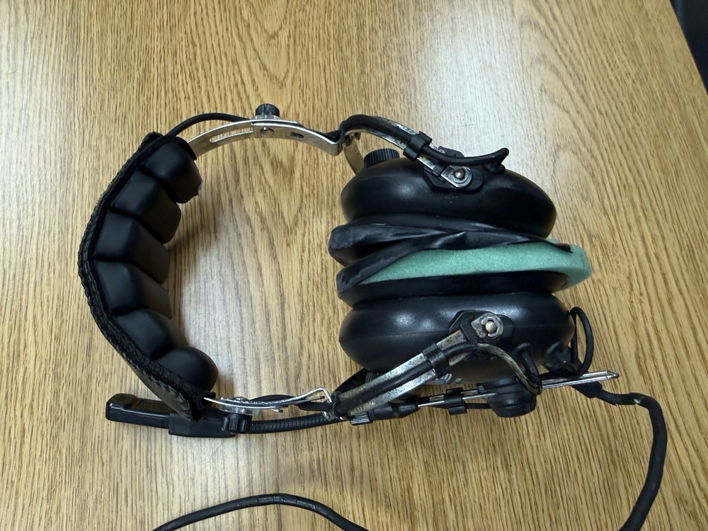 Flightline by PilotUSA Aviation Headset