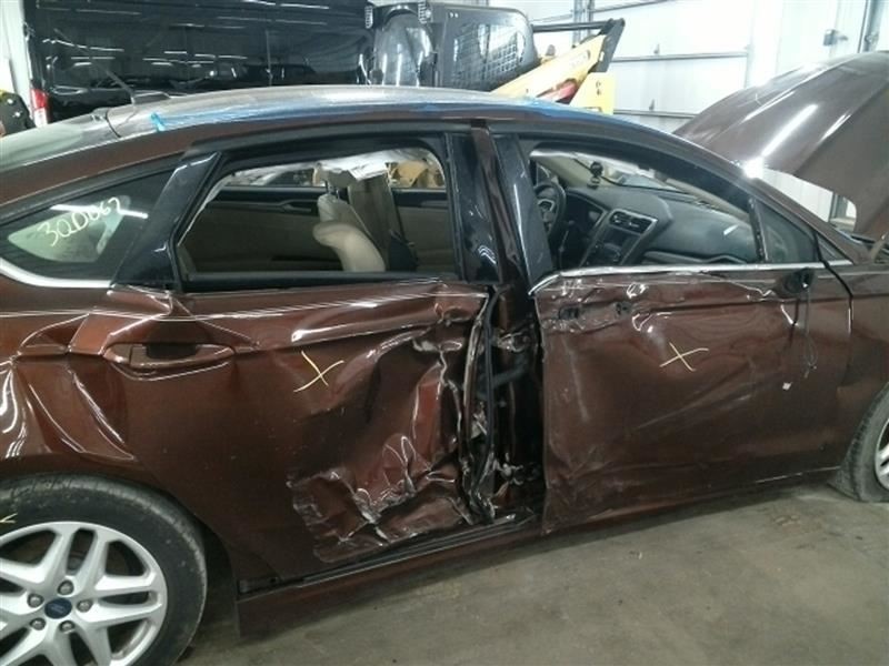 FUSION 2015 High Mounted Stop Light 104582944