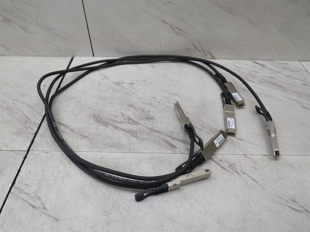 3x Cisco 40G Stacking Cable MA-CBL-40G-1M STACKING CABLE